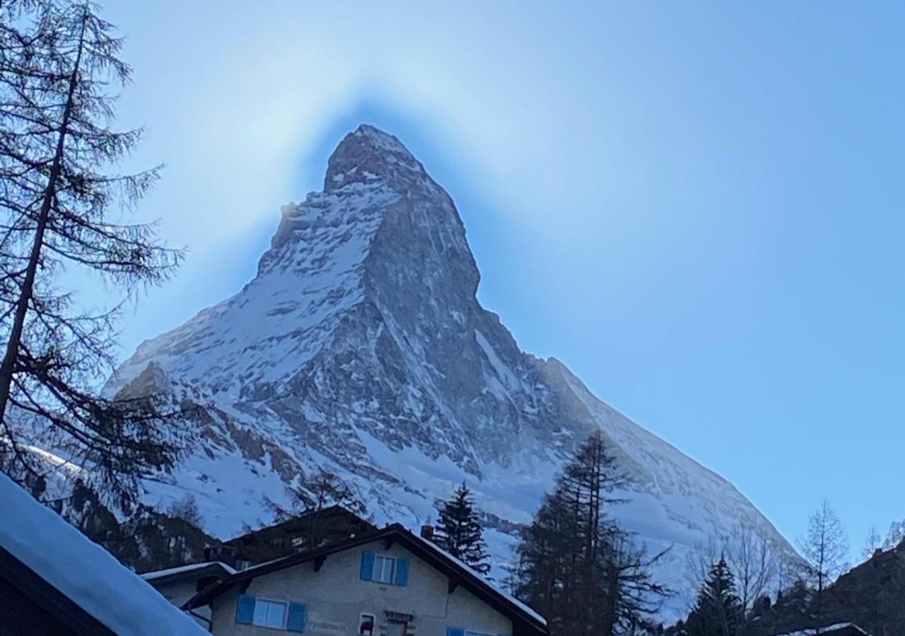 Chalet Petit Zermatt Exterior photo